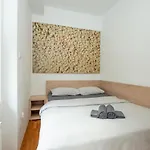 ビバ ルームス ゲストハウス