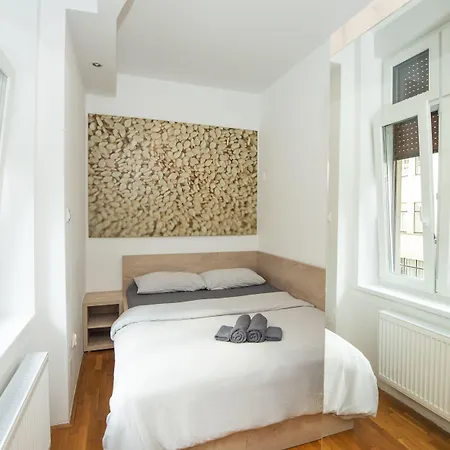 Viva Gostinjska kuća 3*