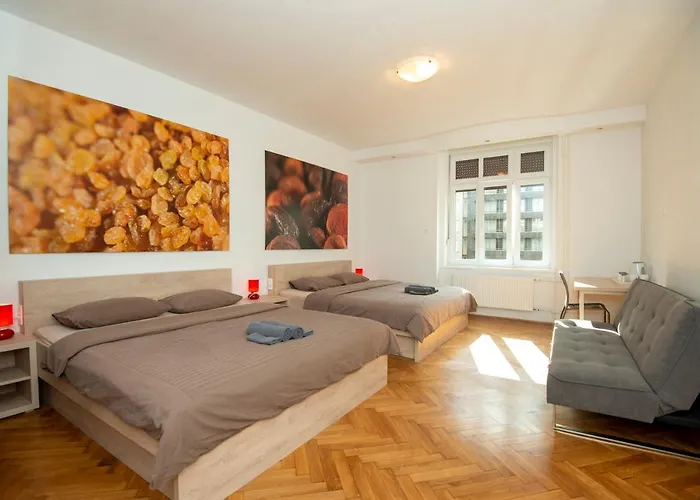 Viva 3* ليوبليانا